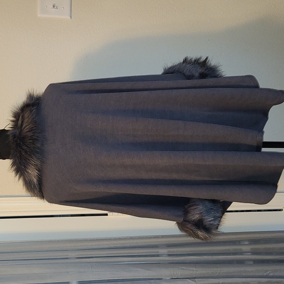 💕2X HP💕NWT Dolce Cabo Faux Fur Sweater/Jacket/Poncho💕 - Picture 8 of 11